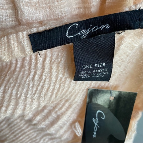 CEJON rectangle travel texture fringe scarf blush - Picture 3 of 4